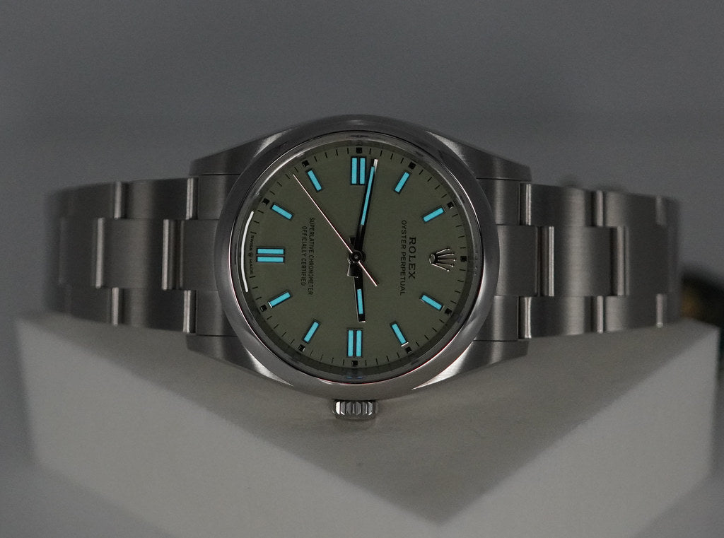 BRAND NEW Rolex 126000 OYSTER PERPETUAL 36 PISTACHIO DIAL 2025 FULL SET