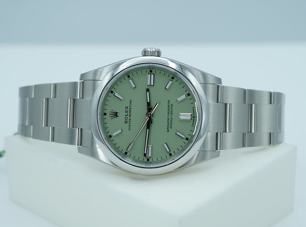 BRAND NEW Rolex 126000 OYSTER PERPETUAL 36 PISTACHIO DIAL 2025 FULL SET