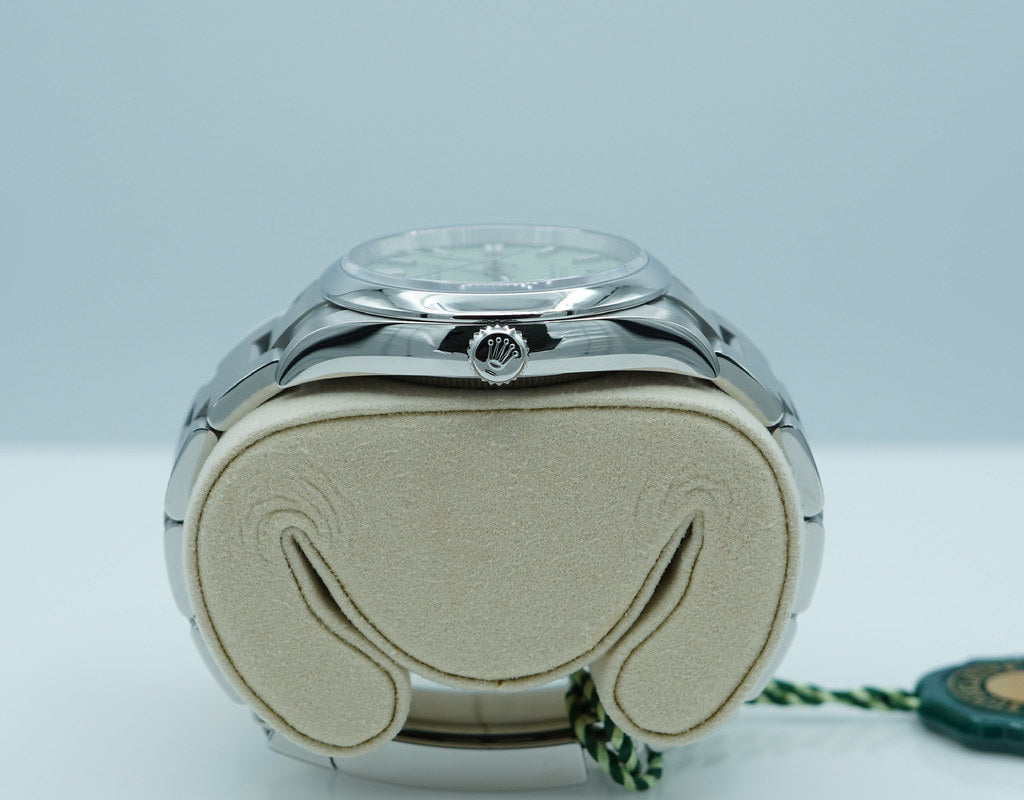 BRAND NEW Rolex 126000 OYSTER PERPETUAL 36 PISTACHIO DIAL 2025 FULL SET