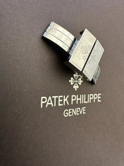Patek Philippe Stainless Aquanaut 16mm Butterfly Deployant Clasp thumbnail 4